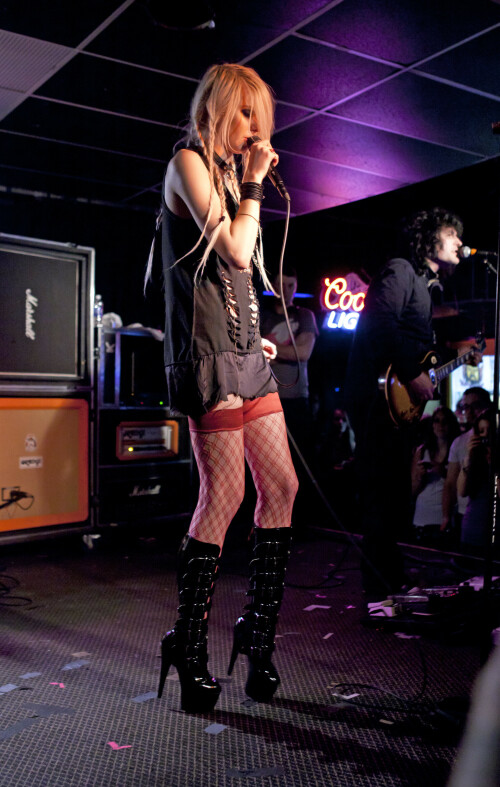 Taylor_Momsen_2011_Kosty555.info_00592d245d801453a3c2.jpeg