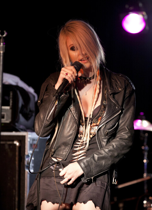 Taylor_Momsen_2011_Kosty555.info_00717a76e51c67aed077.jpeg