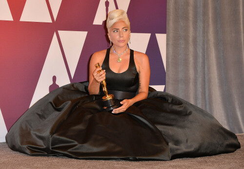 LadyGaga_2019_TheOscars_AcademyAwards_105cae0ab347309430e.jpeg