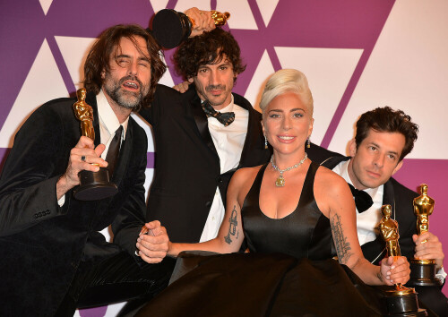 LadyGaga_2019_TheOscars_AcademyAwards_1099f2e43617ec4efe3.jpeg