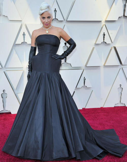 LadyGaga_2019_TheOscars_AcademyAwards_138253549603bcdfce7