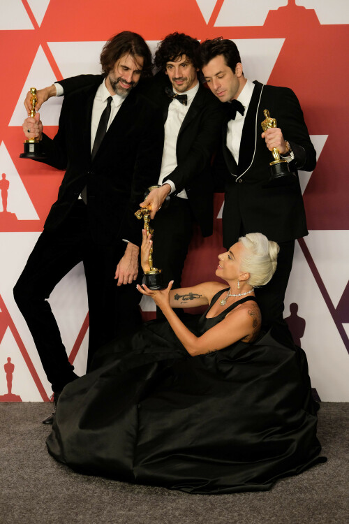 LadyGaga_2019_TheOscars_AcademyAwards_192fc163bc2f55a3044