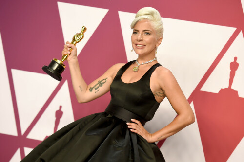 LadyGaga_2019_TheOscars_AcademyAwards_21256a2e4d546c6c044.jpeg