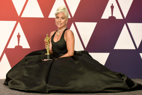 LadyGaga_2019_TheOscars_AcademyAwards_21772720a0ad049f24a.jpeg