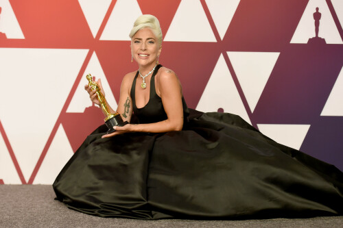 LadyGaga_2019_TheOscars_AcademyAwards_22460a616e35470233e.jpeg