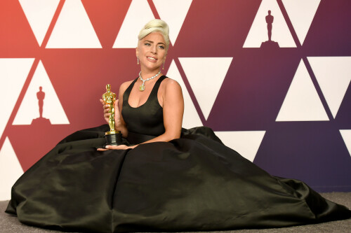 LadyGaga_2019_TheOscars_AcademyAwards_2260691cbe6e5682a83.jpeg