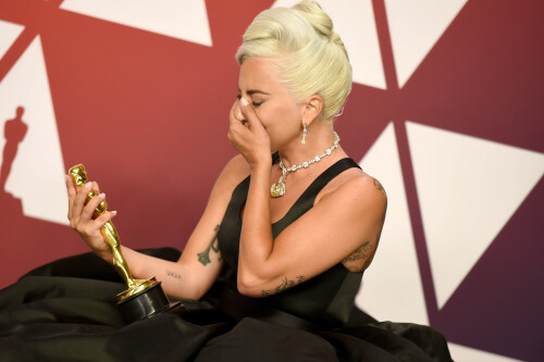 LadyGaga_2019_TheOscars_AcademyAwards_250bffb02628e2b93fd.jpeg