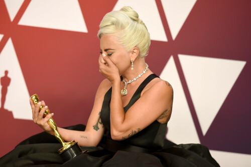 LadyGaga_2019_TheOscars_AcademyAwards_2516b4e16ecf80ed968.jpeg