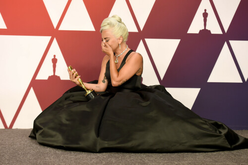 LadyGaga_2019_TheOscars_AcademyAwards_252498d985b1ff8cdad.jpeg