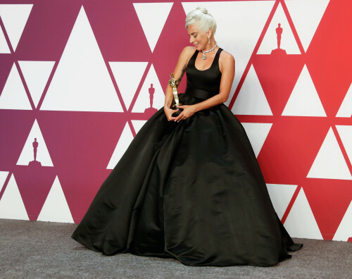 LadyGaga_2019_TheOscars_AcademyAwards_3059b8a7222255aa508.jpeg