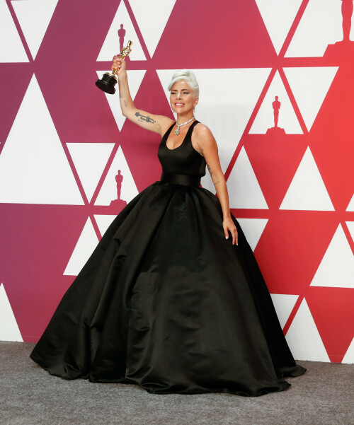 LadyGaga_2019_TheOscars_AcademyAwards_30784a469837a521696.jpeg