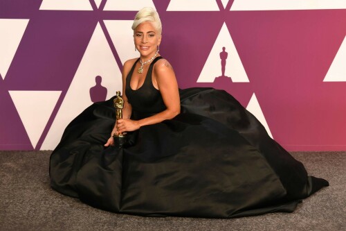 LadyGaga_2019_TheOscars_AcademyAwards_55a2307e9bbf655d8e.jpeg