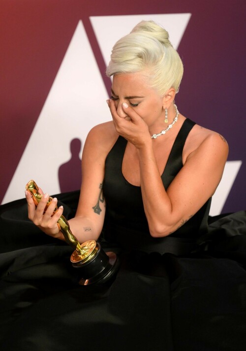 LadyGaga_2019_TheOscars_AcademyAwards_70cac732e1fd473487.jpeg