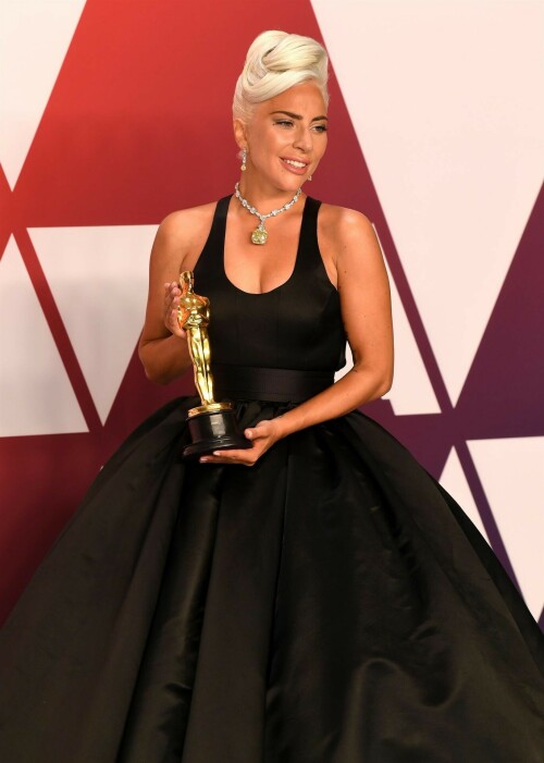 LadyGaga_2019_TheOscars_AcademyAwards_7317ae0e5edfffd4c3.jpeg