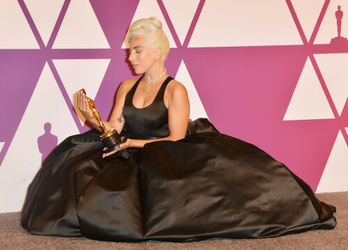 LadyGaga_2019_TheOscars_AcademyAwards_95686dedc146395994.jpeg