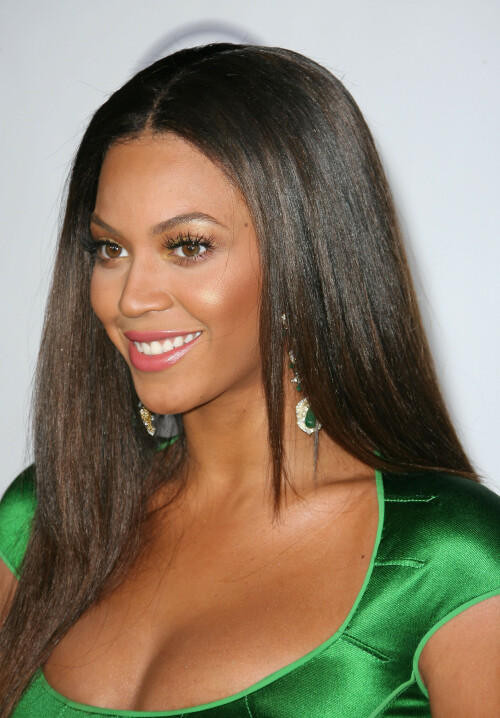 Beyonce-Kosty555.info-07608250927f2e9a041.jpeg