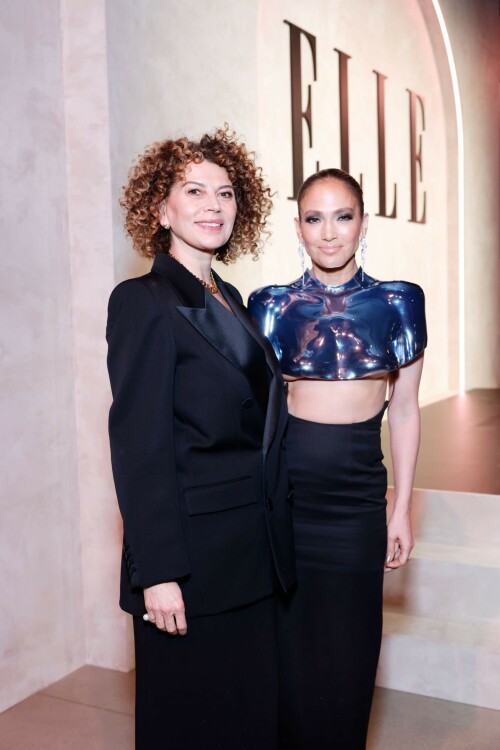 Jennifer-Lopez-ELLEs-Women-in-Hollywood---December-5-2023-01440f25dc9e74d56d.jpeg