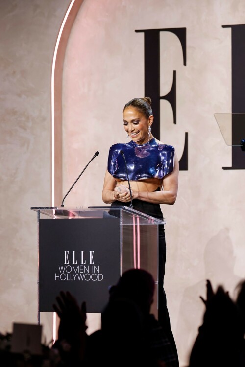 Jennifer-Lopez-ELLEs-Women-in-Hollywood---December-5-2023-06ca6ae5563be3f2d7.jpeg