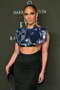 Jennifer-Lopez-ELLEs-Women-in-Hollywood---December-5-2023-1155df6a51d745d75cd