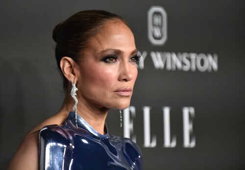 Jennifer-Lopez-ELLEs-Women-in-Hollywood---December-5-2023-44d77ccecf09c296f9