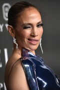 Jennifer-Lopez-ELLEs-Women-in-Hollywood---December-5-2023-5846c0c7a98bb894b1