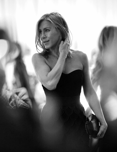 JenniferAniston_2024_GoldenGlobesAwards_195bbe88bc067040d2