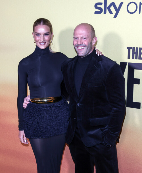 Rosie Huntington-Whiteley And Jason Statham attending the UK Premiere of 'The Beekeeper' at VUE West End in London, UK - 10.01.2024

Rosie Huntington-Whiteley Supports Jason Statham at 'The Beekeper' Premiere

Rosie Huntington-Whiteley supports Jason Statham at the premiere of his film The Beekeper on Wednesday (January 10) at Vue Leicester Square in London, England.

The 36-year-old model and 56-year-old action star posed for some pics before posing solo on the carpet as well. The David Ayer-directed film hits theaters on January 12, 2024.

Just a few days ago, Rosie and Jason were getting in some downtime before his press tour. They were seen on a vacation in Thailand!

For those who don’t know, Rosie and Jason have been a couple since 2010 and they announced their engagement in 2016. In 2022, Rosie confirmed that she had welcomed her second child with Jason – a baby girl named Isabella. They are also parents to six-year-old son Jack.

FYI: Rosie is wearing Alaïa.

JustJared

#RosieHuntingtonWhiteley #JasonStatham