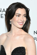 AnneHathaway_January112024_4193e8d198124b666d