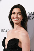 AnneHathaway_January112024_6652bc52c131a1e924