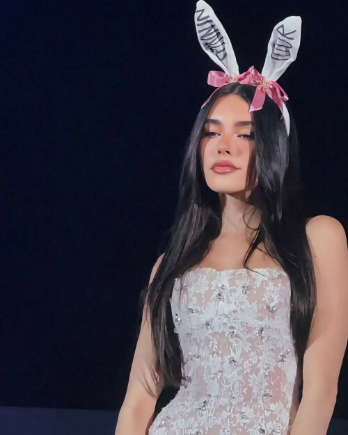 Madison Beer | The Spinnin Tour in London - 25.03.2024
Madison Beer raises the roof as Spinnin Tour hits London
Following the release of her sophomore album ‘Silence Between Songs’, American singer Madison Beer is currently embarking on the European leg of her ‘Spinnin Tour.’
For the London stop, the 25-year-old performed her biggest UK show at Hammersmith’s iconic Eventim Apollo, accompanied by a live band, a big screen and a roaring crowd.
Opening a set filled with all the emotions was the psychedelic pop banger Home To Another One and the ethereal number was met with such passion that fans were screaming the lyrics louder than she was singing them.
With a clear admiration for her back catalogue, the audience carried on belting out every word as Beer continued with more favourites – Good In Goodbye, Sweet Relief and ‘Showed Me (How I Fell In Love With You).
As the show proceeded with futuristic visuals and occasionally some throwback clips, Beer slowed down the pace with several ballads. A standout moment was the heartfelt Selfish; a signature hit from her discography that effortlessly shows off her elegant vocals.
The ultimate highlight of the night, however, was when she performed her latest single Make You Mine. Turning the venue into a nightclub, the sexy yet euphoric anthem almost blew the roof off with 5,300 fans jumping up and down as if their life depended on it.
Maintaining that energy, Beer went straight into BOYSHIT and turned up the sass levels even further.
Having already sung over 20 songs, she completed her beastly set on a high with the Queen-inspired King of Everything.
Having attended many shows from Beer over the years, it’s clear that the stage is where she shines most. And while her career continues to see her booked on bigger stages each time she hits the road, it’s time she got what she deserves, which is a national arena tour.
retropopmagazine
#MadisonBeer