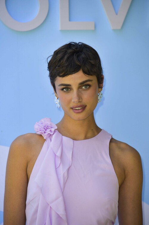 Taylor Hill | Revolve Festival - photocall - 13.04.2024

6 HQ pics: http://kosty555.info/index.php?showtopic=306646