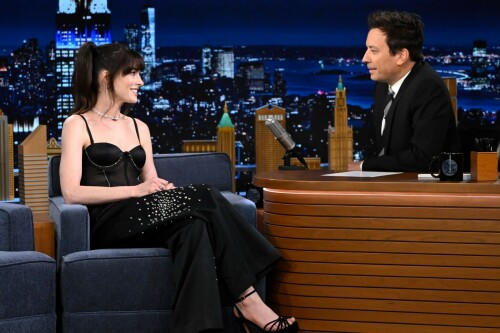 Anne Hathaway | 'The Tonight Show with Jimmy Fallon' appearance in New York - 29.04.2024

10 HQ pics: http://kosty555.info/index.php?showtopic=307019

Anne Hathaway is here to talk her new Prime Video movie, The Idea of You!