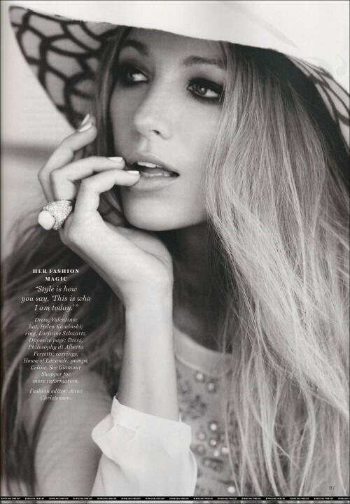 Blake_Lively-Kosty555.info--0006e30235362d77ecc1.jpeg
