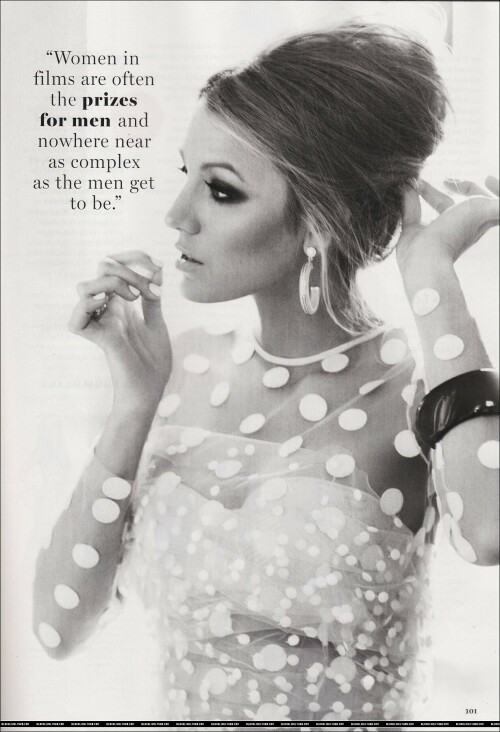 Blake_Lively-Kosty555.info--0008078b8494c6adb09f.jpeg