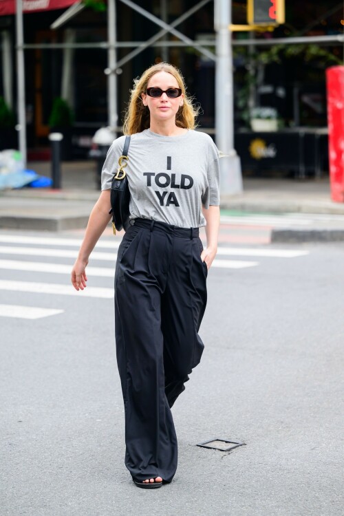 Jennifer Lawrence | Out In New York - 06.06.2024

10 HQ pics: http://kosty555.info/index.php?showtopic=307795
