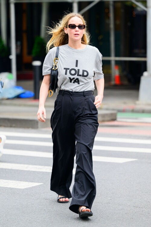 Jennifer Lawrence | Out In New York - 06.06.2024

10 HQ pics: http://kosty555.info/index.php?showtopic=307795