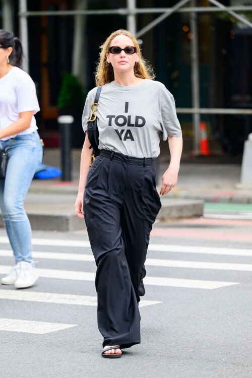 Jennifer Lawrence | Out In New York - 06.06.2024

10 HQ pics: http://kosty555.info/index.php?showtopic=307795