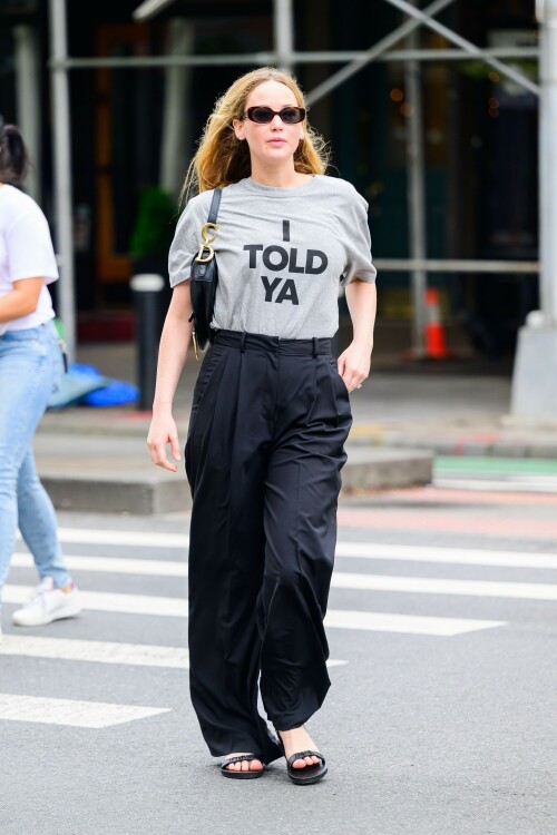 Jennifer Lawrence | Out In New York - 06.06.2024

10 HQ pics: http://kosty555.info/index.php?showtopic=307795