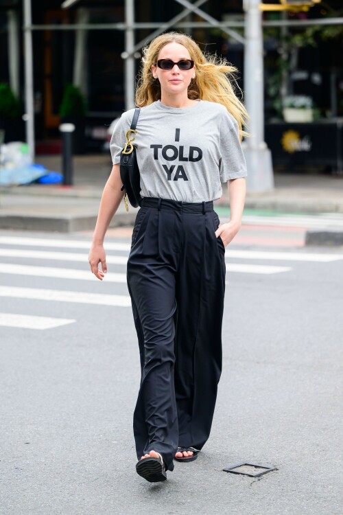 Jennifer Lawrence | Out In New York - 06.06.2024

10 HQ pics: http://kosty555.info/index.php?showtopic=307795