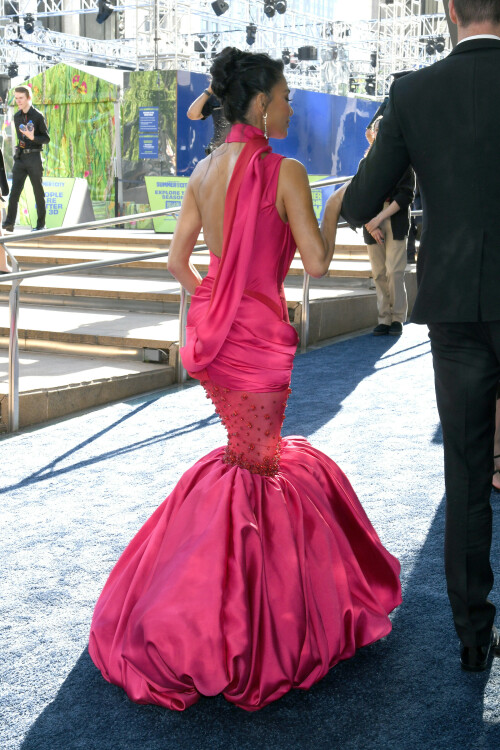 Nicole-Scherzinger-The-77th-Annual-TONY-Awards_1026eb268e2bb0998e