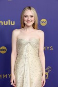 DakotaFanning_EmmyAwards2024_066e089ccc87f52c71