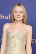 DakotaFanning_EmmyAwards2024_16690255b74df1d183