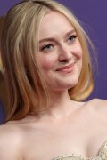 DakotaFanning_EmmyAwards2024_18ba15a657862fbdda