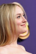 DakotaFanning_EmmyAwards2024_2393686f7abe16364e