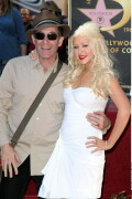 Christina-Aguilera---Walk-Of-Fame-Ceremony---Nov152010_140_24a200850f424beed