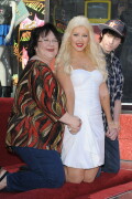 Christina-Aguilera---Walk-Of-Fame-Ceremony---Nov152010_232_2e521868933a45a6c