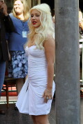 Christina-Aguilera---Walk-Of-Fame-Ceremony---Nov152010_72_254657f23e27843a1