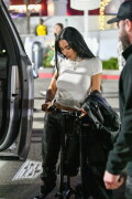 KimKardashian_BrokenLeg_Dec172024_19b0aefafce1ed7ba5