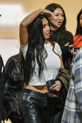 KimKardashian_BrokenLeg_Dec172024_21a77d1db65e3a9be7