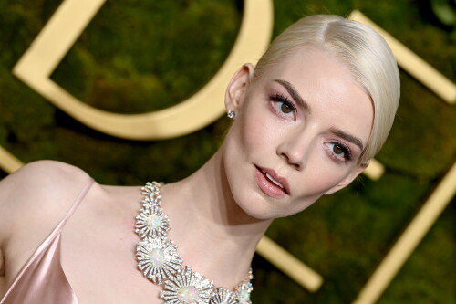 AnyaTaylorJoy_2025_GoldenGlobes_1116aed041f2c9d2938.jpeg